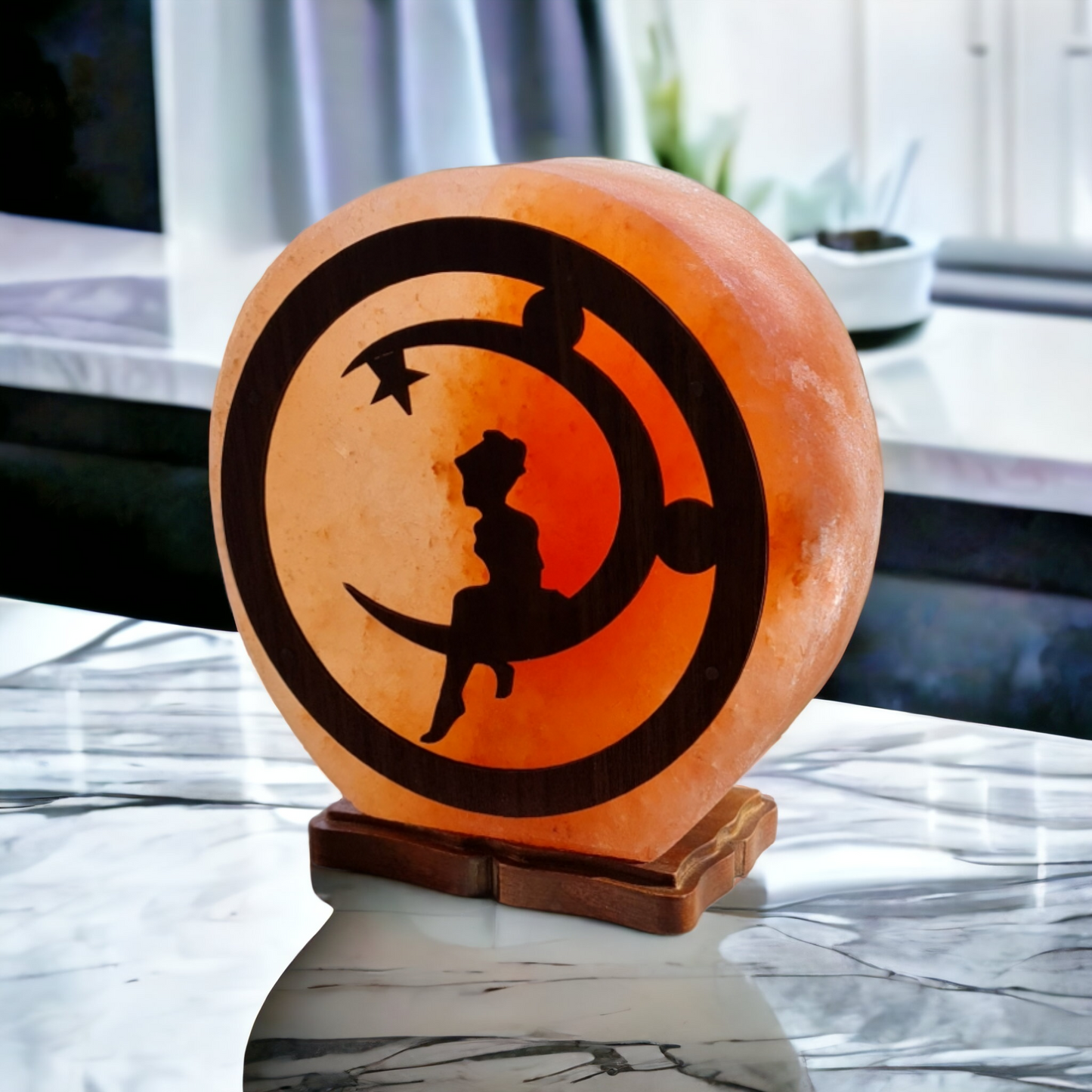 Lampe de sel rose de l'Himalaya 3D : La fée et la Lune (Taille L avec variateur de lumière)