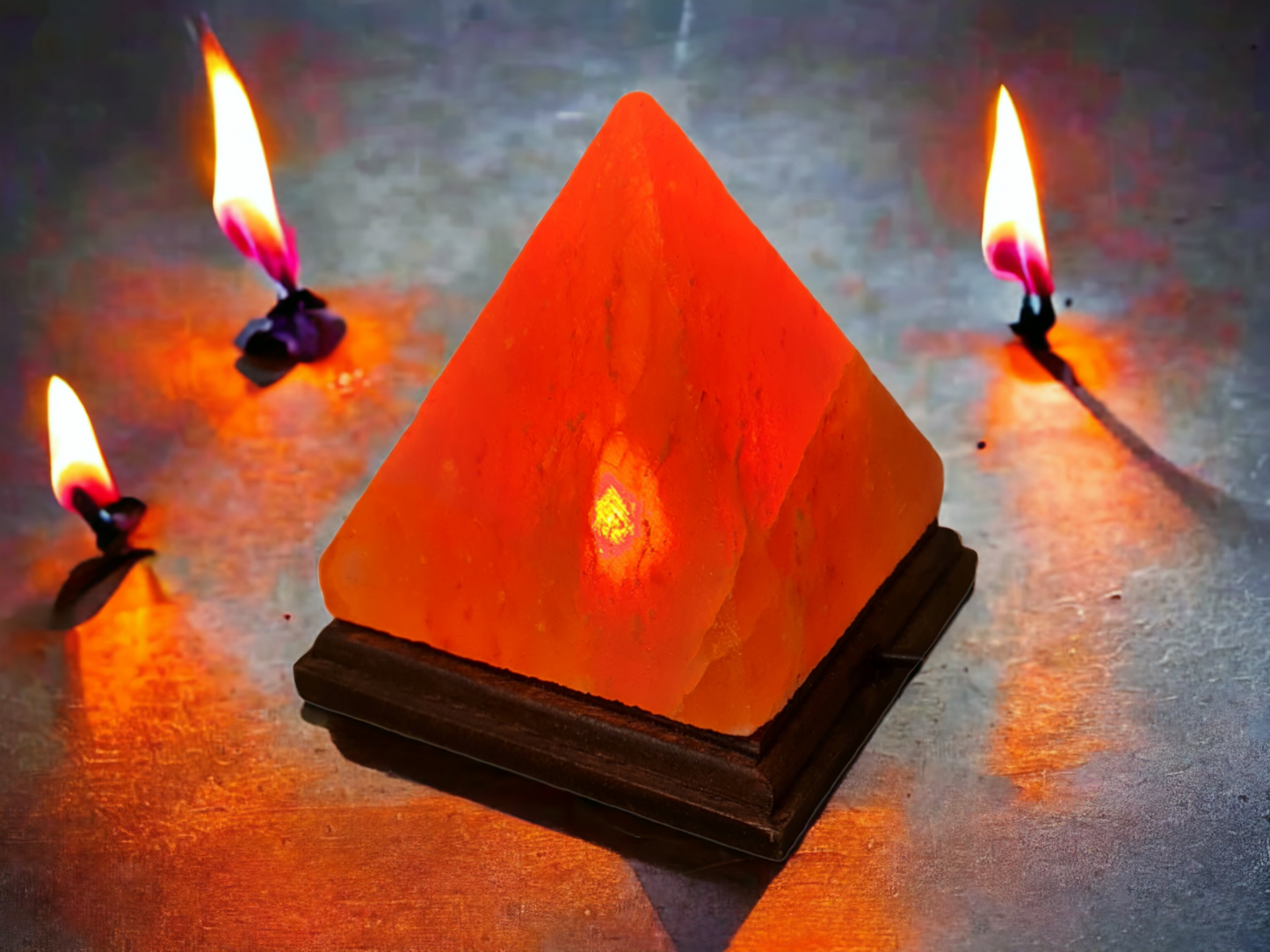 Lampe de sel rose de l'Himalaya : Pyramide Mini USB, Veilleuse